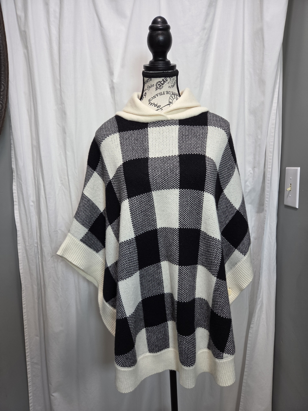Talbots Black and Cream Buffalo-Check Hooded Lambs Wool Poncho Sweater